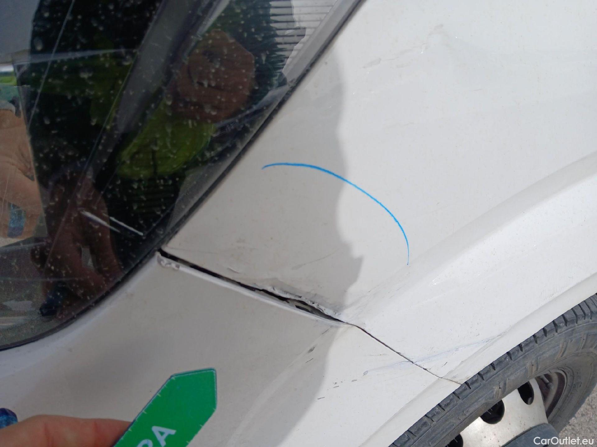  Volkswagen  Crafter VOLKSWAGEN  / 2017 / 2P / chasis cabina 35 Chasis CS RD L4 2.0 TDI 90kW RWD #10