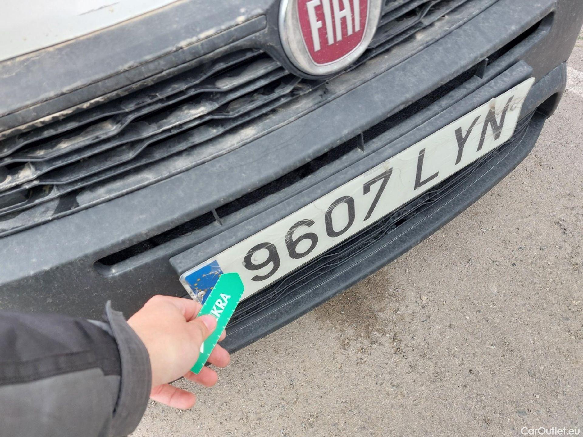  Fiat  Doblo FIAT Doblò Cargo/2015/4P/furgón derivado de turismo Cargo SX 1.6 Mjet 77kW (105CV) #5