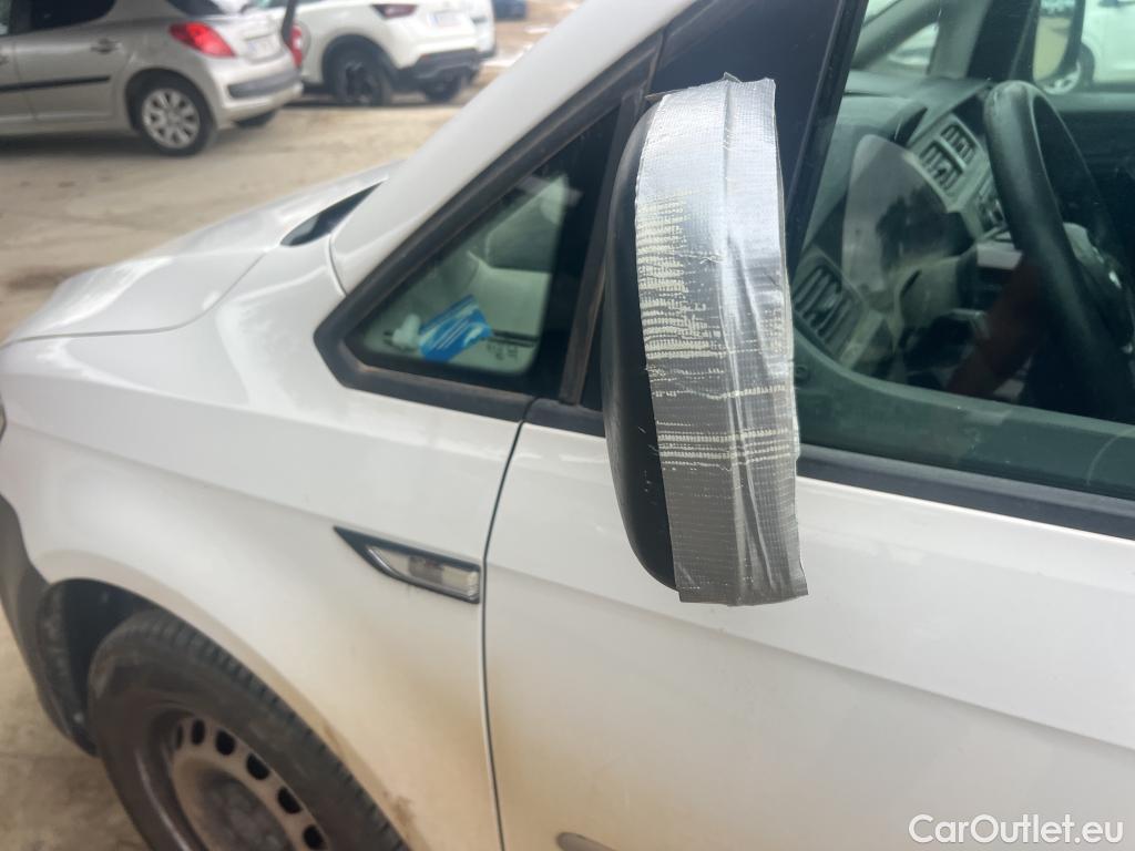  Volkswagen  Caddy VOLKSWAGEN  VU 4p 4G furgón derivado de t Profesional Furgón 2.0 TDI 55kW BMT #43