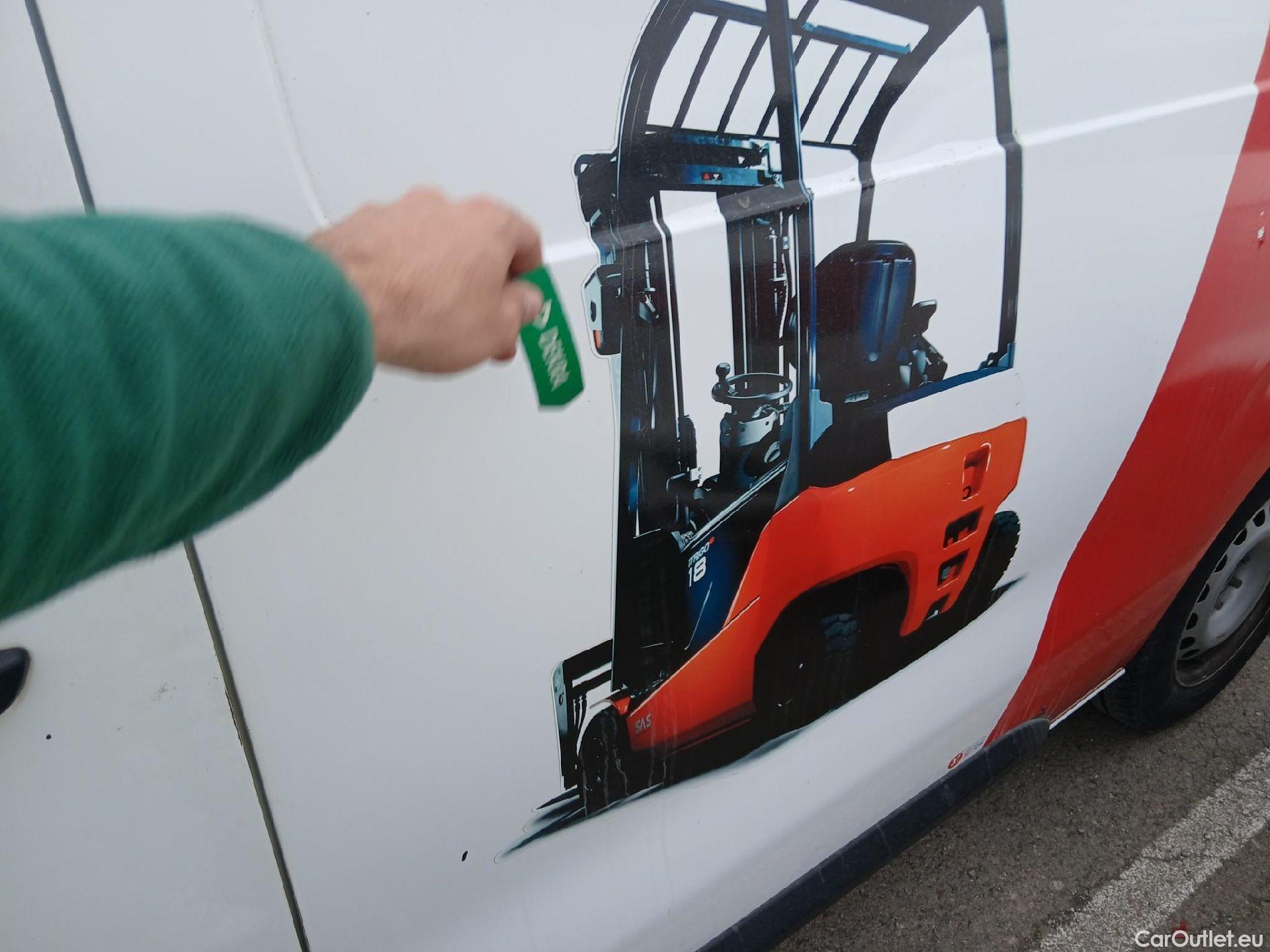  Toyota  Proace TOYOTA  / 2016 / 4P / furgón FU. MEDIO (L1) 2.0D 90kW COMFORT CARGA + #11