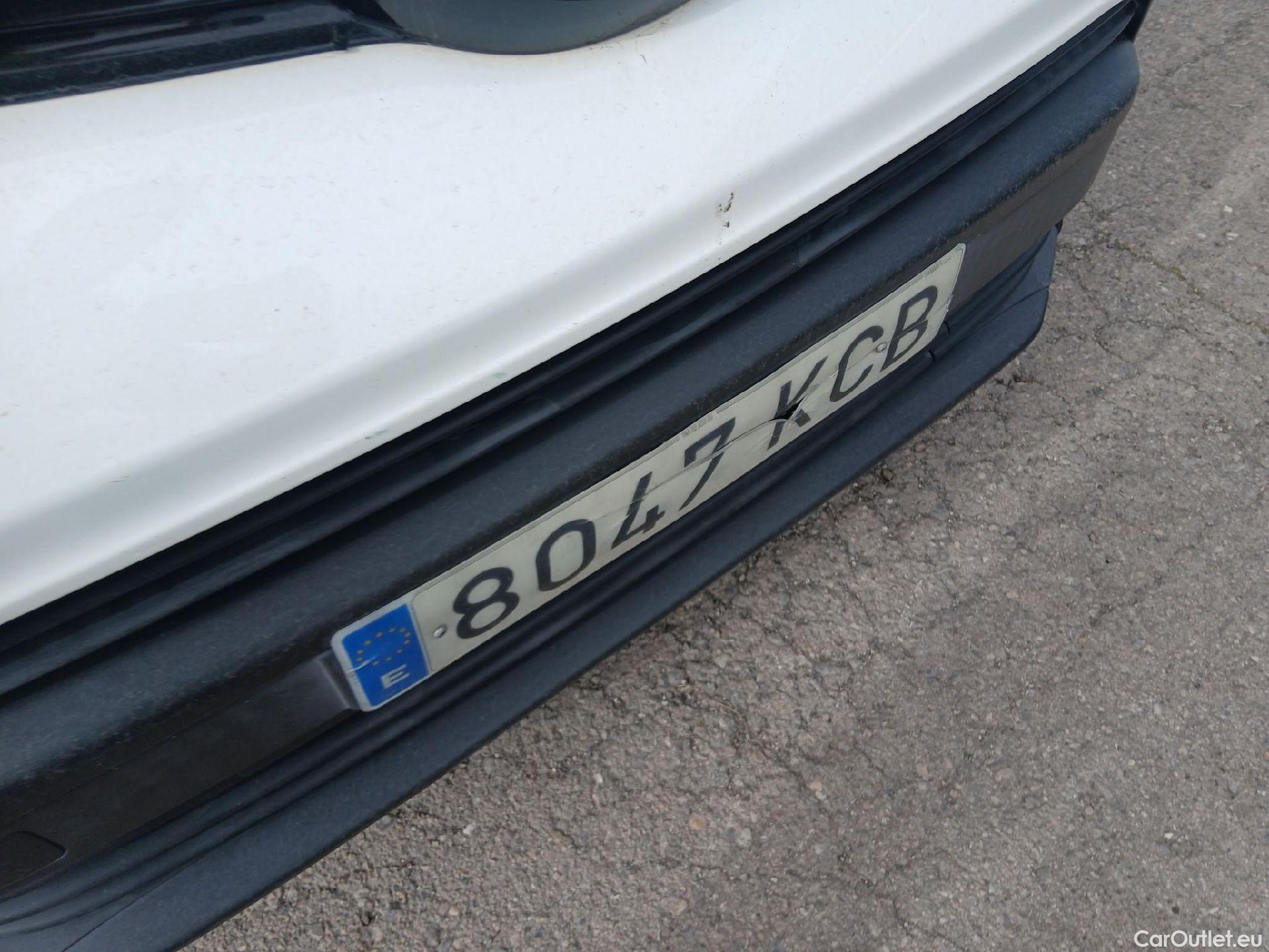  Toyota  Proace TOYOTA  / 2016 / 4P / furgón FU. MEDIO (L1) 2.0D 90kW COMFORT CARGA + #5