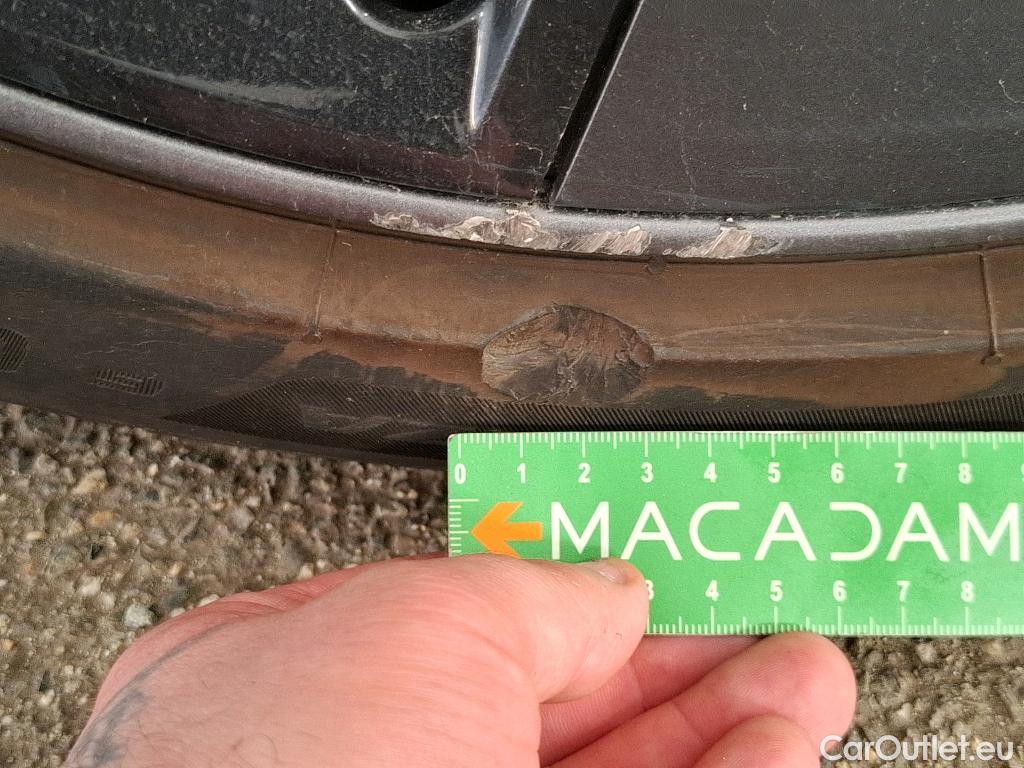  Tesla  Model 3 TESLA   2018  4P  Berline Propulsion #6