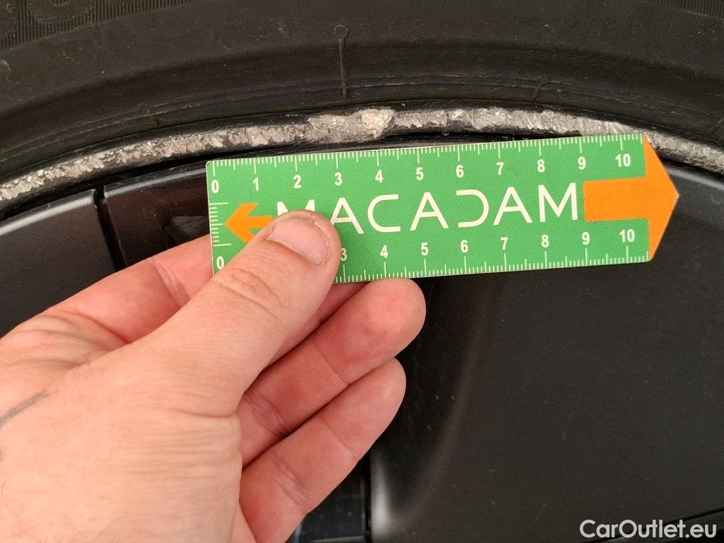  Tesla  Model 3 TESLA   2018  4P  Berline Propulsion #3