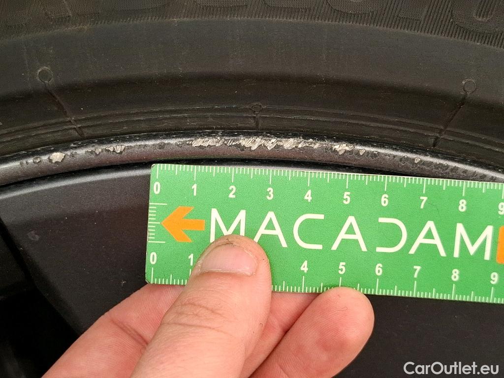  Tesla  Model 3 TESLA   2018  4P  Berline Propulsion #25