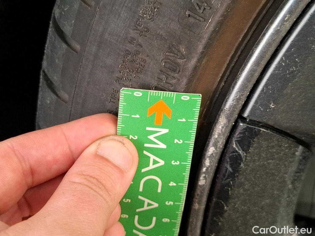  Tesla  Model 3 TESLA   2018  4P  Berline Propulsion #22