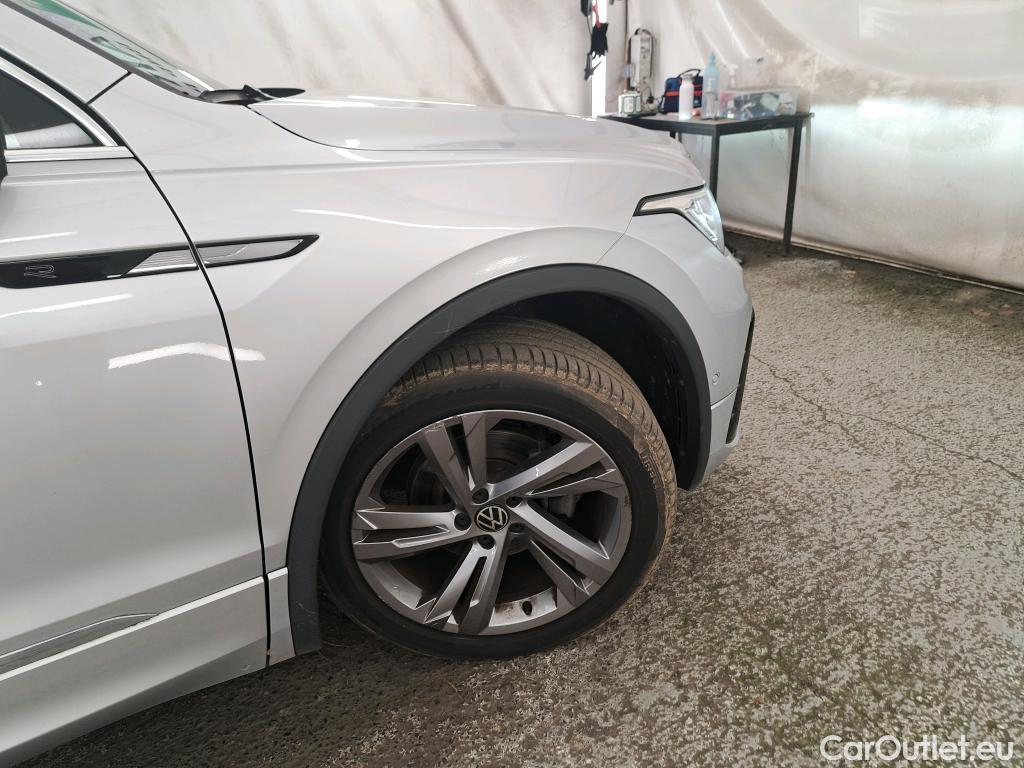  Volkswagen  Tiguan VOLKSWAGEN  / 2020 / 5P / SUV 1.5 TSI 150 DSG7 R-Line #8