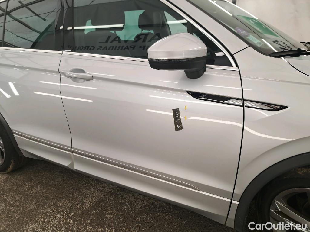  Volkswagen  Tiguan VOLKSWAGEN  / 2020 / 5P / SUV 1.5 TSI 150 DSG7 R-Line #16