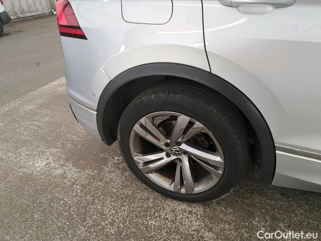  Volkswagen  Tiguan VOLKSWAGEN  / 2020 / 5P / SUV 1.5 TSI 150 DSG7 R-Line #1