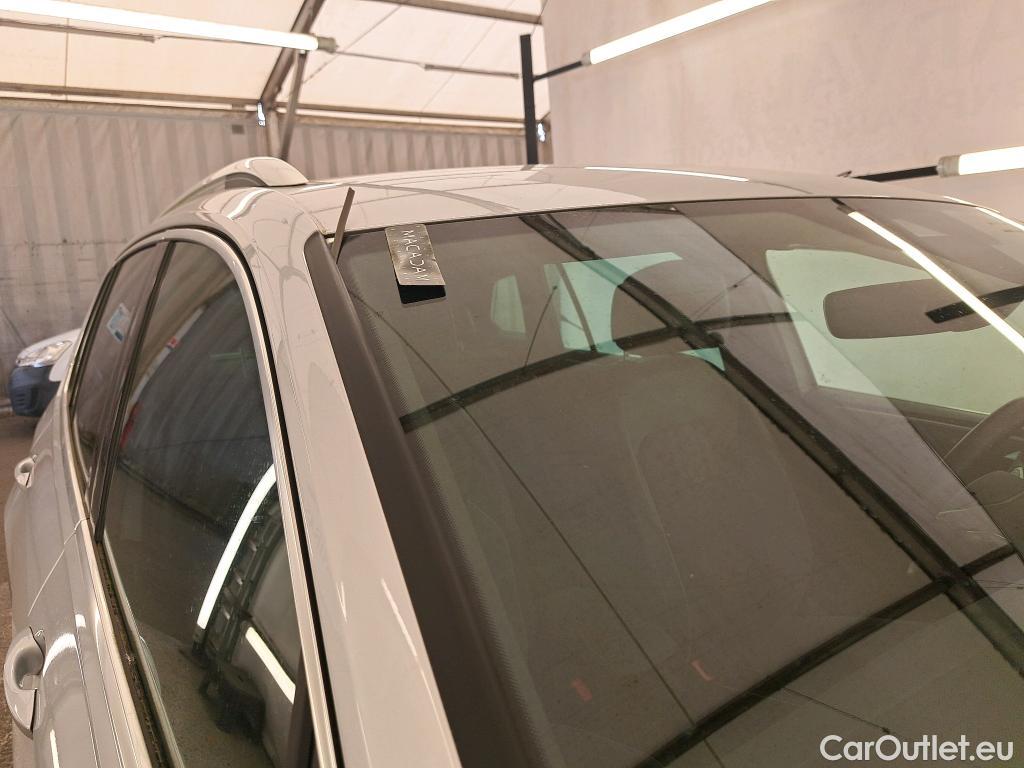  Volkswagen  Tiguan VOLKSWAGEN  / 2020 / 5P / SUV 1.5 TSI 150 DSG7 R-Line #21