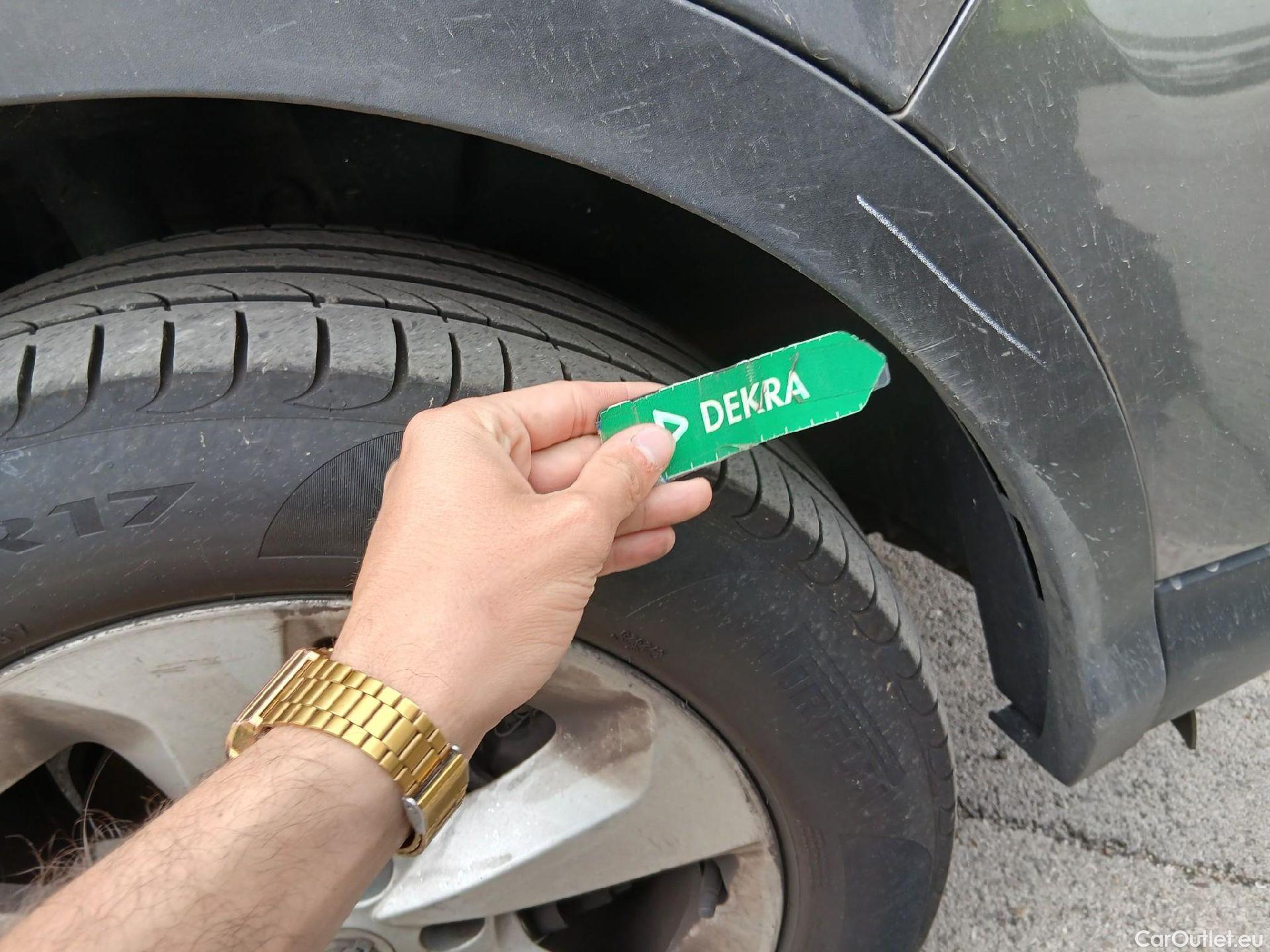  Nissan  Qashqai NISSAN  / 2017 / 5P / todoterreno dCi 85 kW (115 CV) E6D ACENTA #43