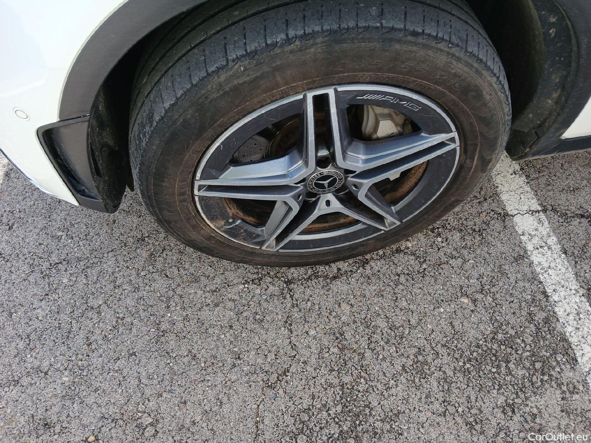  Mercedes  G-Klasee MERCEDES-BENZ Clase GLC / 2019 / 5P / todoterreno GLC 300 de 4MATIC #18