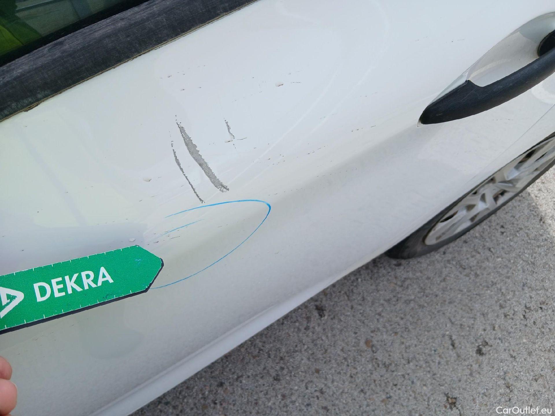  Peugeot  208 PEUGEOT  5p 1G berlina con portón 5P ACCESS 1.6 BlueHDi 55KW (75CV) #35