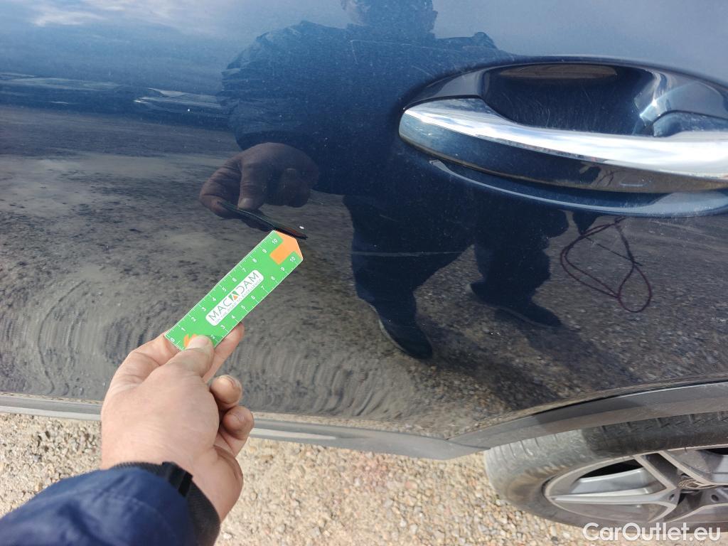  Mercedes  GLB MERCEDES-BENZ  / 2019 / 5P / todoterreno 2.0  200 D DCT 110KW (150CV) (AC) #44