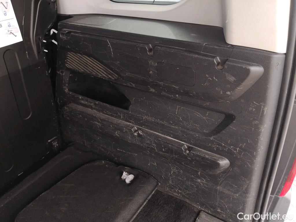  Citroen  Berlingo CITROEN  / 2018 / 4P / combi Talla M BlueHDi 100 S&S LIVE PACK BUSINE #10