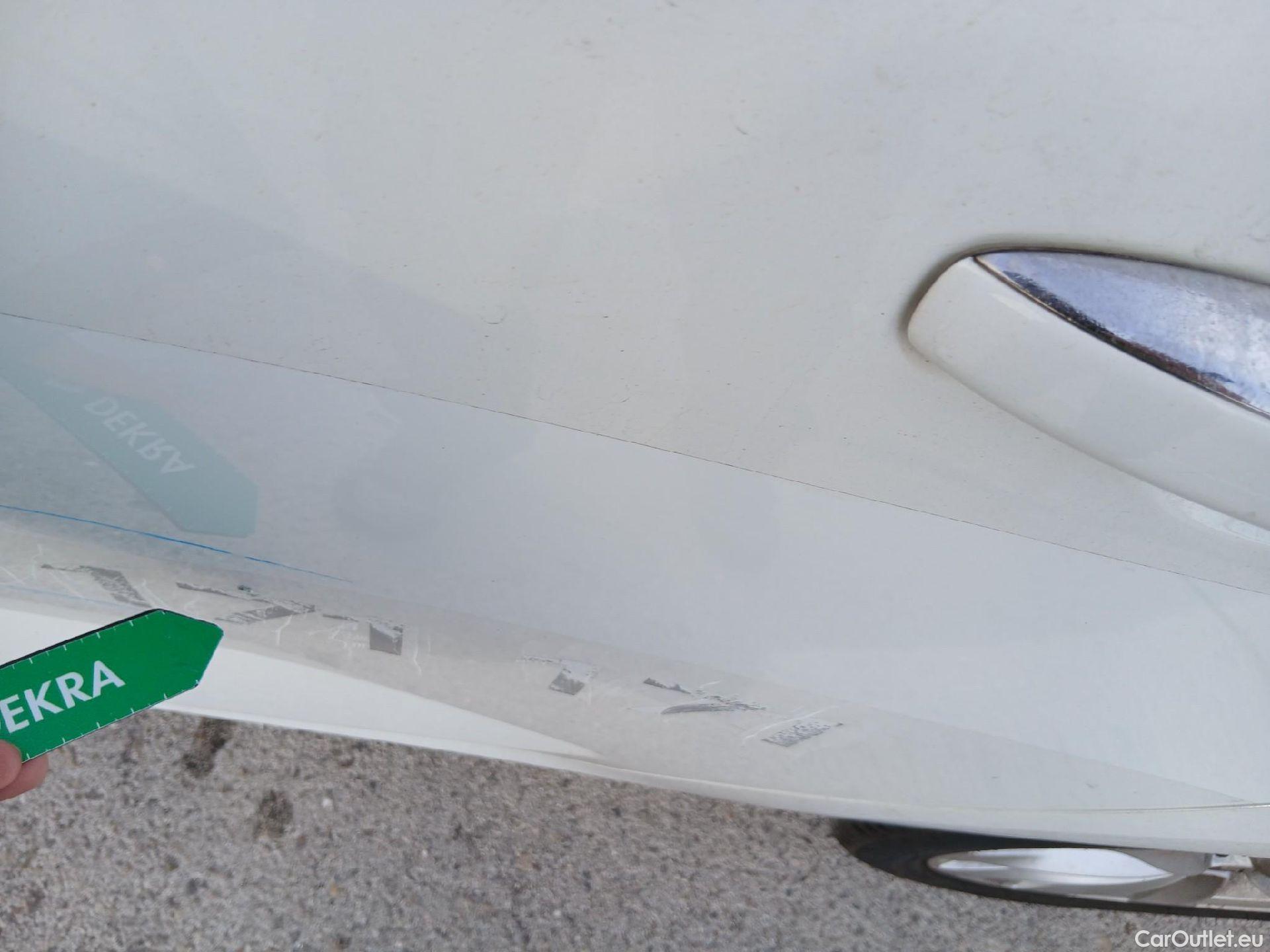  Renault  Megane RENAULT Mégane / 2015 / 5P / familiar Sp. Tourer Zen En. dCi 81kW (110CV) #19