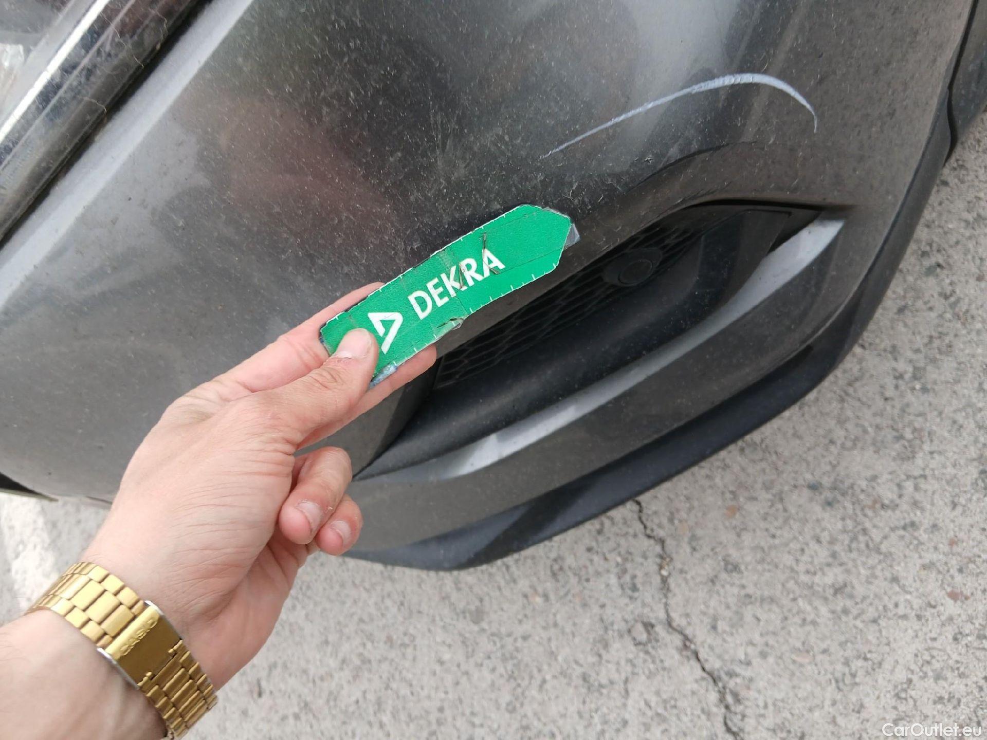  Nissan  Qashqai NISSAN  / 2017 / 5P / todoterreno dCi 85 kW (115 CV) E6D ACENTA #3