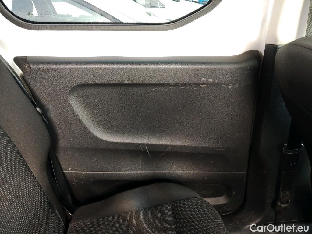  Citroen  Berlingo CITROEN  / 2018 / 4P / combi Talla M BlueHDi 100 S&S LIVE PACK BUSINE #37