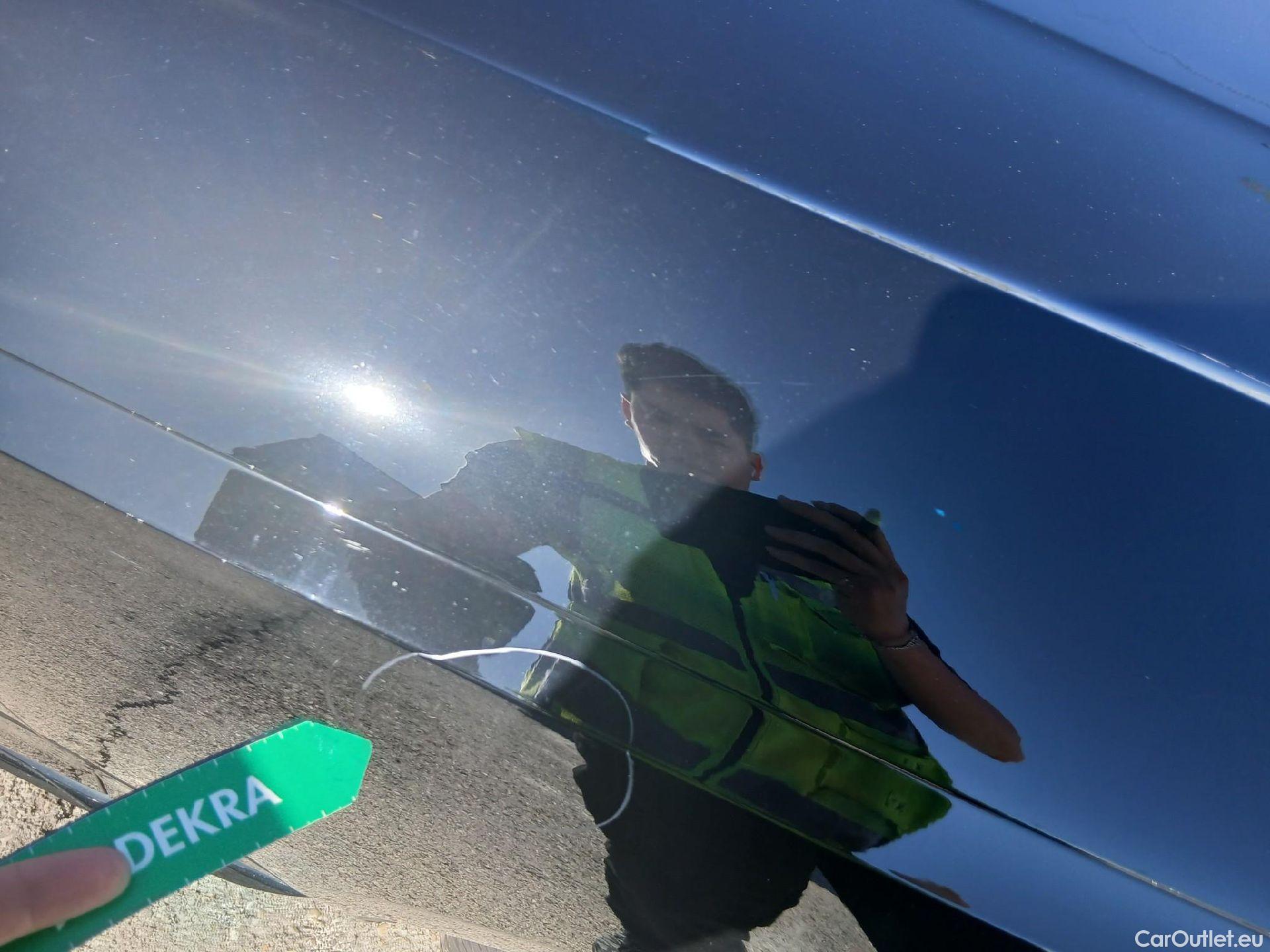  Audi  A4 AUDI  / 2019 / 5P / familiar Avant Advanced 35 TFSI 110kW (150CV) #19