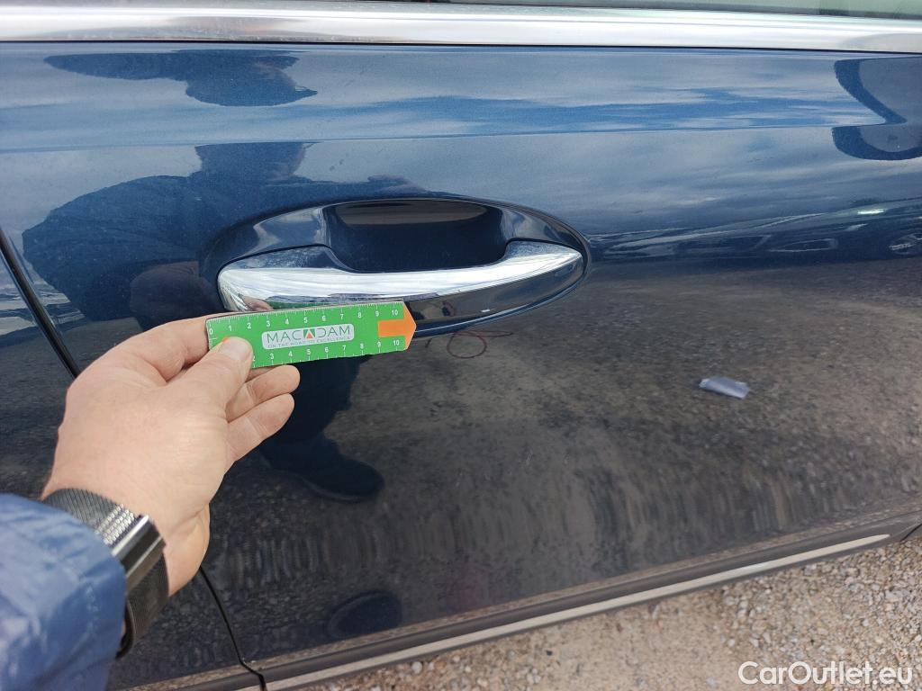  Mercedes  GLB MERCEDES-BENZ  / 2019 / 5P / todoterreno 2.0  200 D DCT 110KW (150CV) (AC) #36