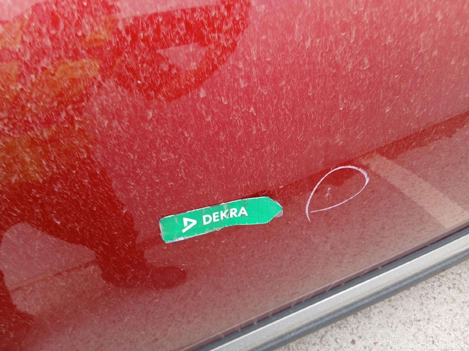  Peugeot  3008 PEUGEOT  / 2020 / 5P / todoterreno 1.5 BlueHDi 96kW (130CV) S&S Allure Pack #11