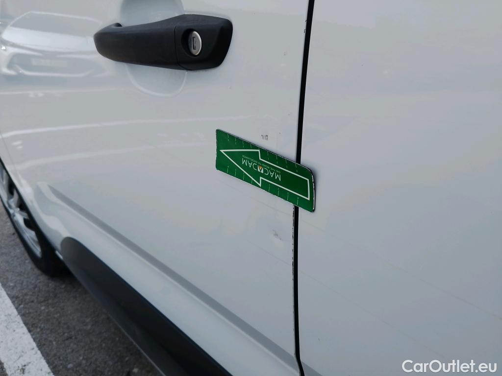  Citroen  Berlingo CITROEN  / 2018 / 4P / combi Talla M BlueHDi 100 S&S LIVE PACK BUSINE #47