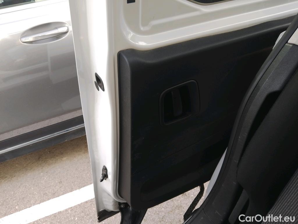  Citroen  Berlingo CITROEN  / 2018 / 4P / combi Talla M BlueHDi 100 S&S LIVE PACK BUSINE #33