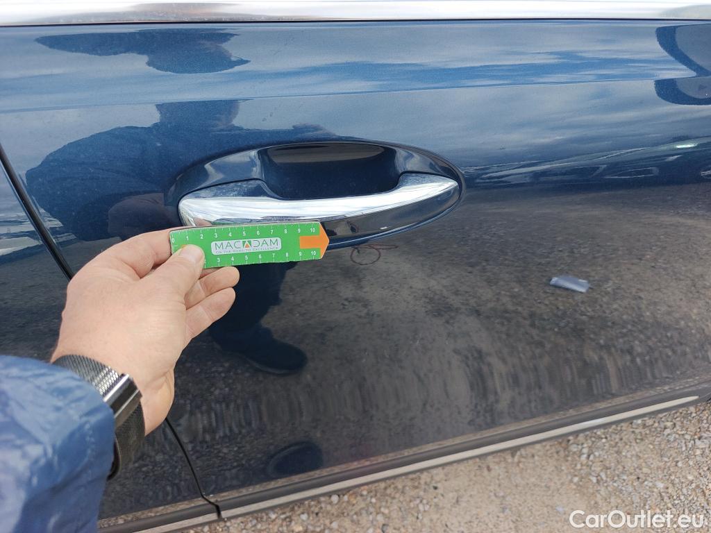  Mercedes  GLB MERCEDES-BENZ  / 2019 / 5P / todoterreno 2.0  200 D DCT 110KW (150CV) (AC) #37