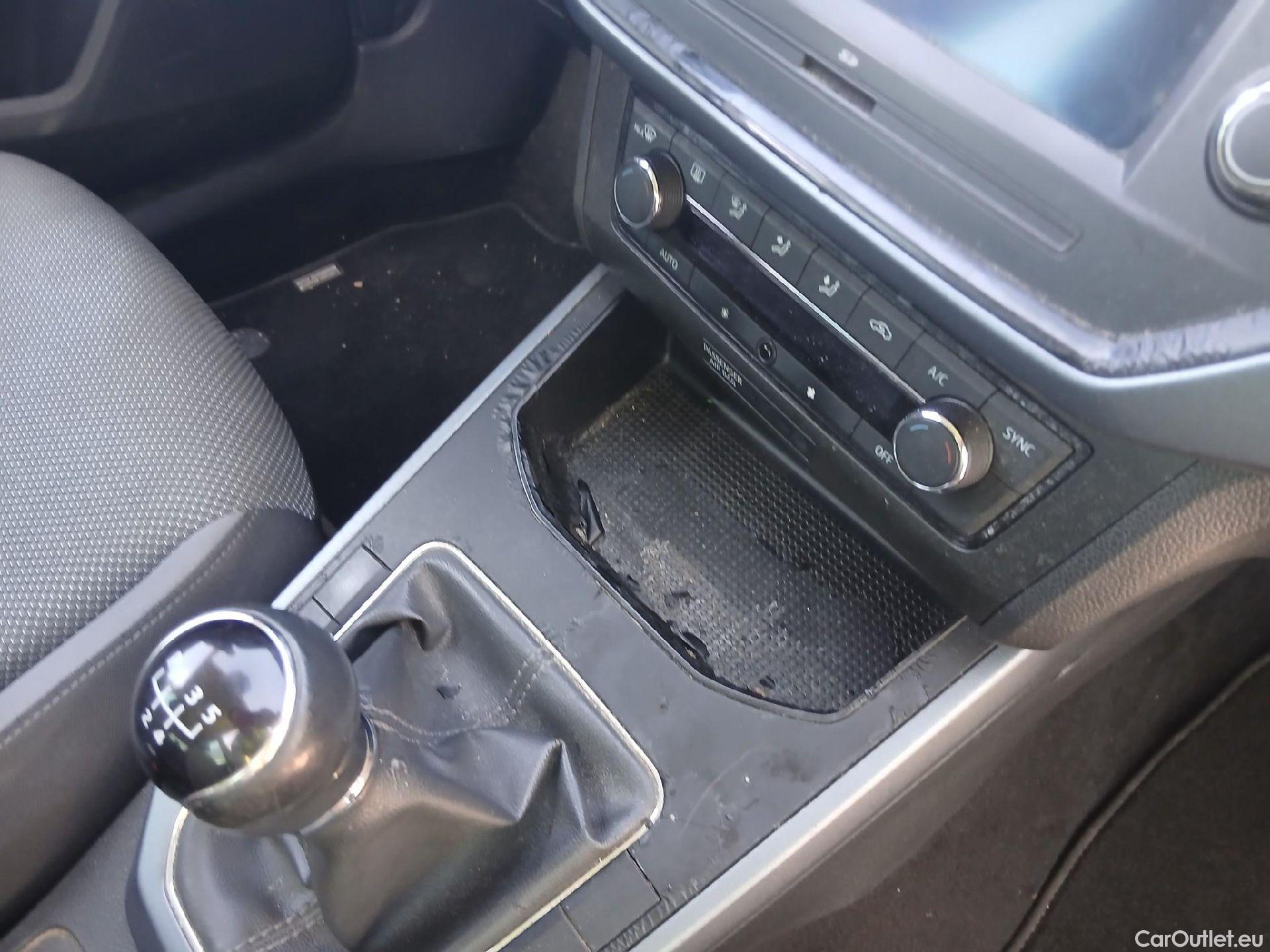  Seat  Arona SEAT  / 2017 / 5P / todoterreno 1.0 TSI 70kW (95CV) Style Edition Eco (CX) #37