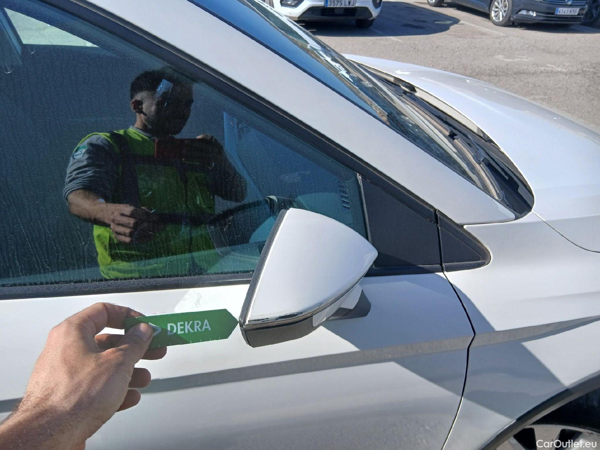  Seat  Arona SEAT  / 2017 / 5P / todoterreno 1.0 TSI 70kW (95CV) Style Edition Eco (CX) #34