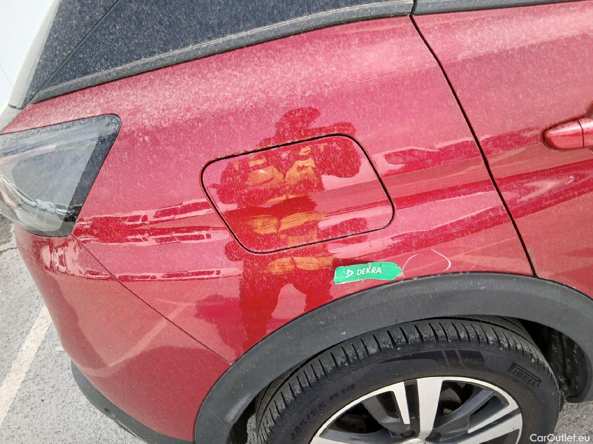  Peugeot  3008 PEUGEOT  / 2020 / 5P / todoterreno 1.5 BlueHDi 96kW (130CV) S&S Allure Pack #24