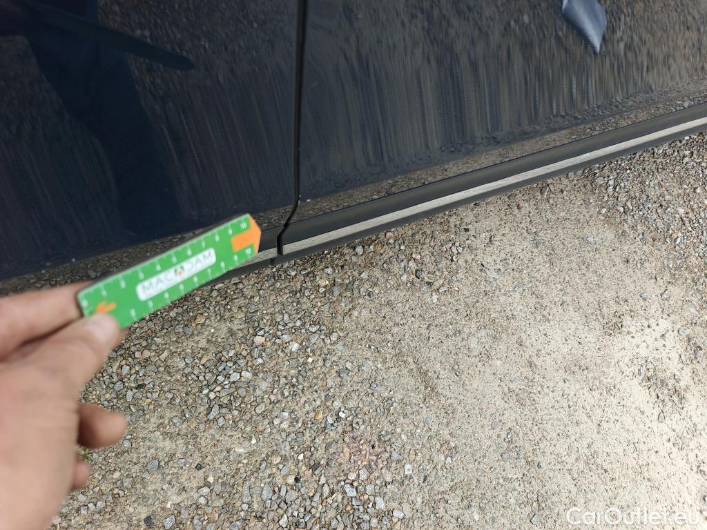  Mercedes  GLB MERCEDES-BENZ  / 2019 / 5P / todoterreno 2.0  200 D DCT 110KW (150CV) (AC) #9