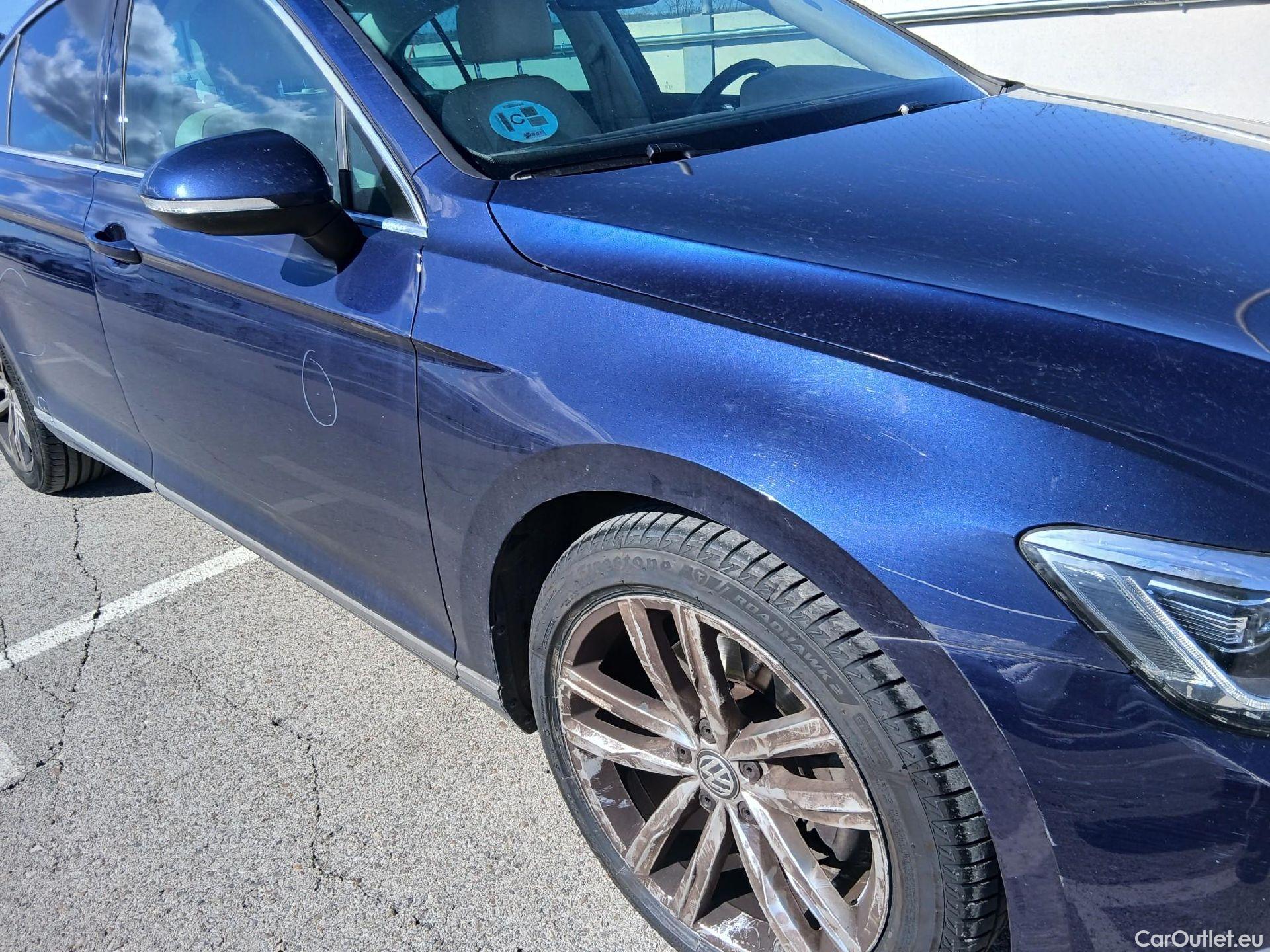  Volkswagen  Passat VOLKSWAGEN  / 2014 / 4P / sedán Sport 2.0 TDI 140kW (190CV) DSG #39