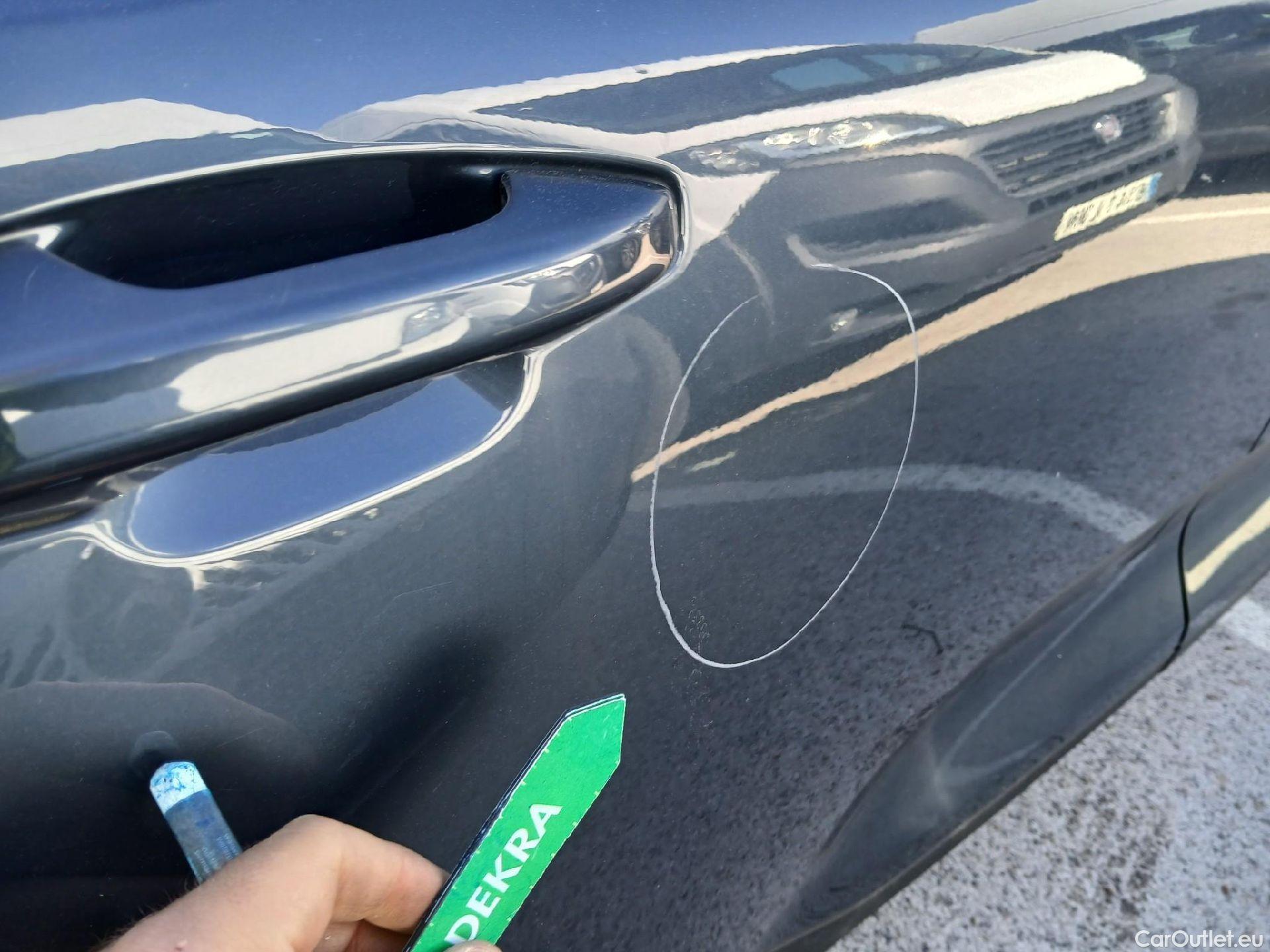  Volvo  XC 40 VOLVO XC40 / 2017 / 5P / todoterreno 1.5 T5 Twin Inscription Auto #36