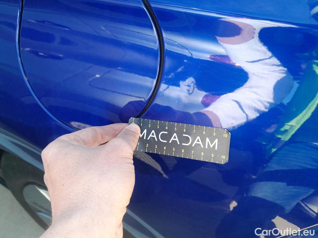  Hyundai   Ioniq HYUNDAI / 2019 / 5P / berlina con portón 1.6 GDI HEV Klass DT #4