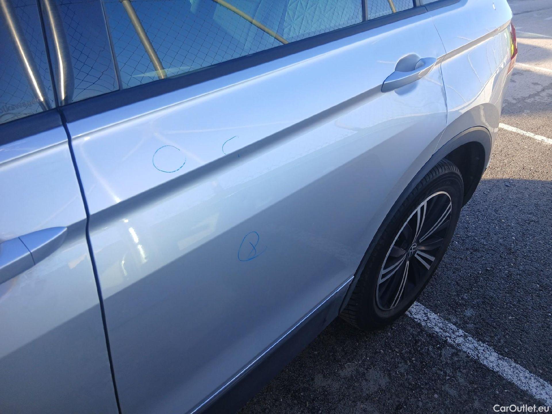  Volkswagen  Tiguan VOLKSWAGEN  / 2020 / 5P / todoterreno Life 1.4 TSI eHybrid 180kW (245CV) DSG #21