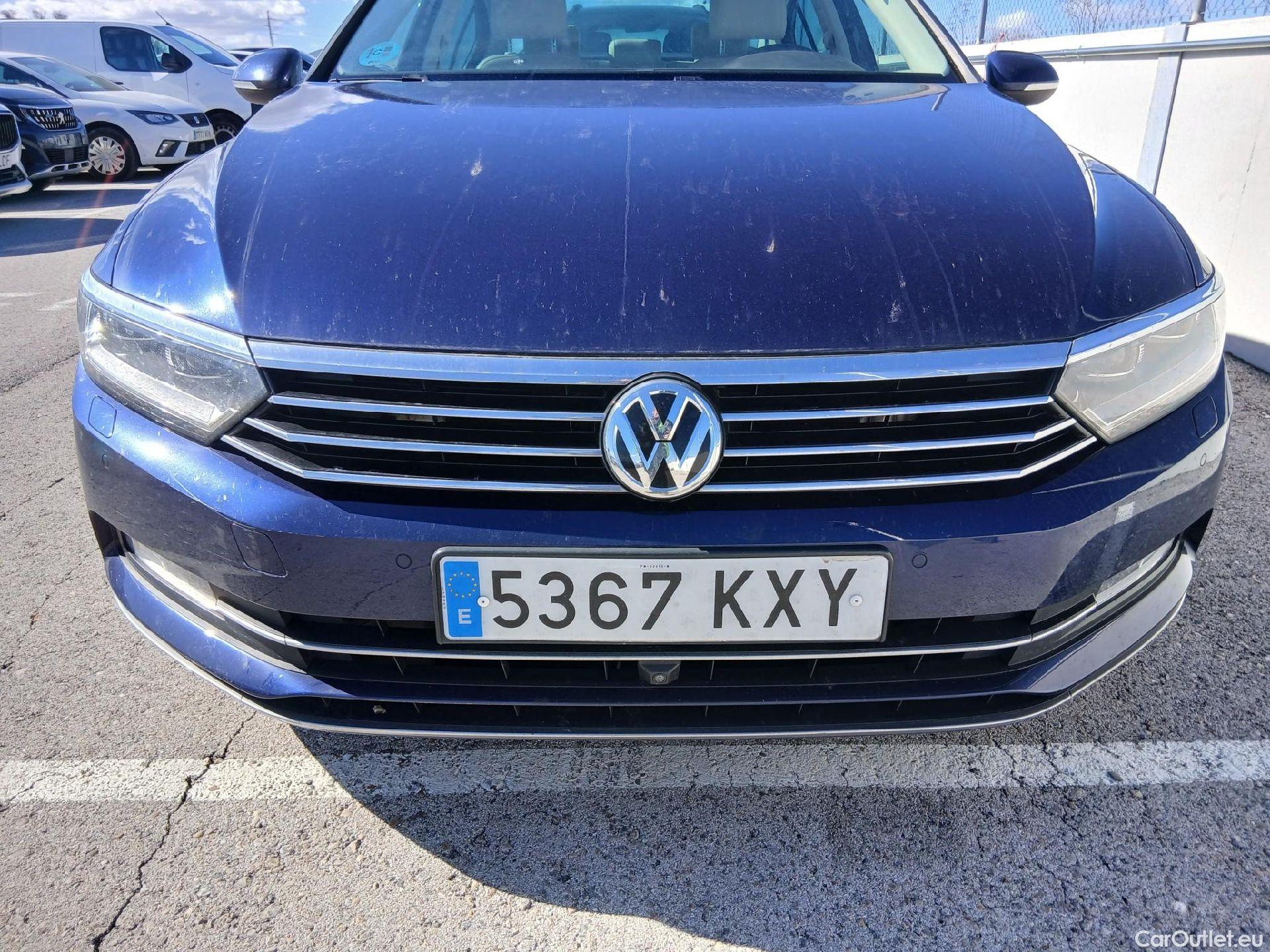  Volkswagen  Passat VOLKSWAGEN  / 2014 / 4P / sedán Sport 2.0 TDI 140kW (190CV) DSG #4