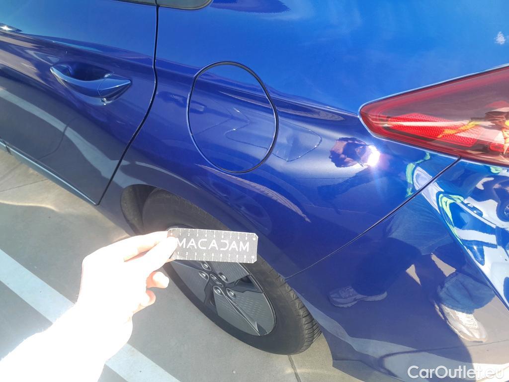  Hyundai   Ioniq HYUNDAI / 2019 / 5P / berlina con portón 1.6 GDI HEV Klass DT #3