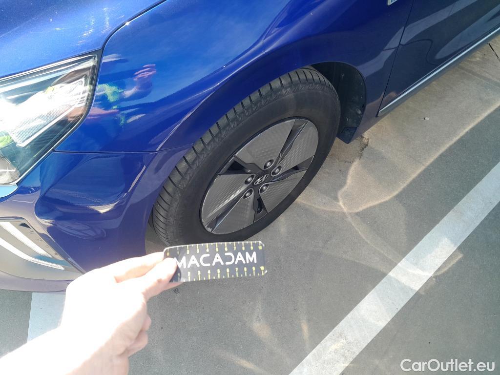  Hyundai   Ioniq HYUNDAI / 2019 / 5P / berlina con portón 1.6 GDI HEV Klass DT #41