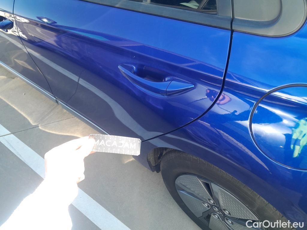  Hyundai   Ioniq HYUNDAI / 2019 / 5P / berlina con portón 1.6 GDI HEV Klass DT #19