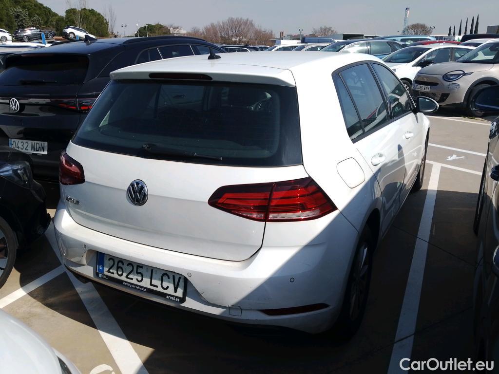  Volkswagen  Golf  VOLKSWAGEN / 2016 / 5P / berlina con portón Ready2Go 1.6 TDI 85kW (115CV) #21