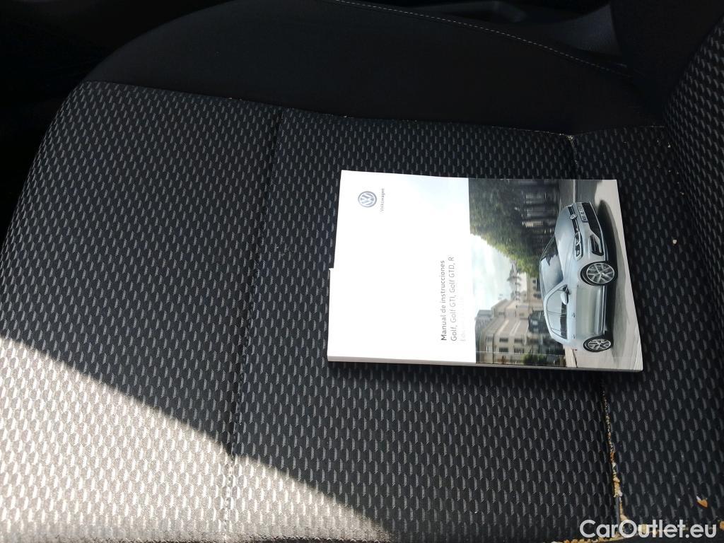  Volkswagen  Golf  VOLKSWAGEN / 2016 / 5P / berlina con portón Ready2Go 1.6 TDI 85kW (115CV) #18