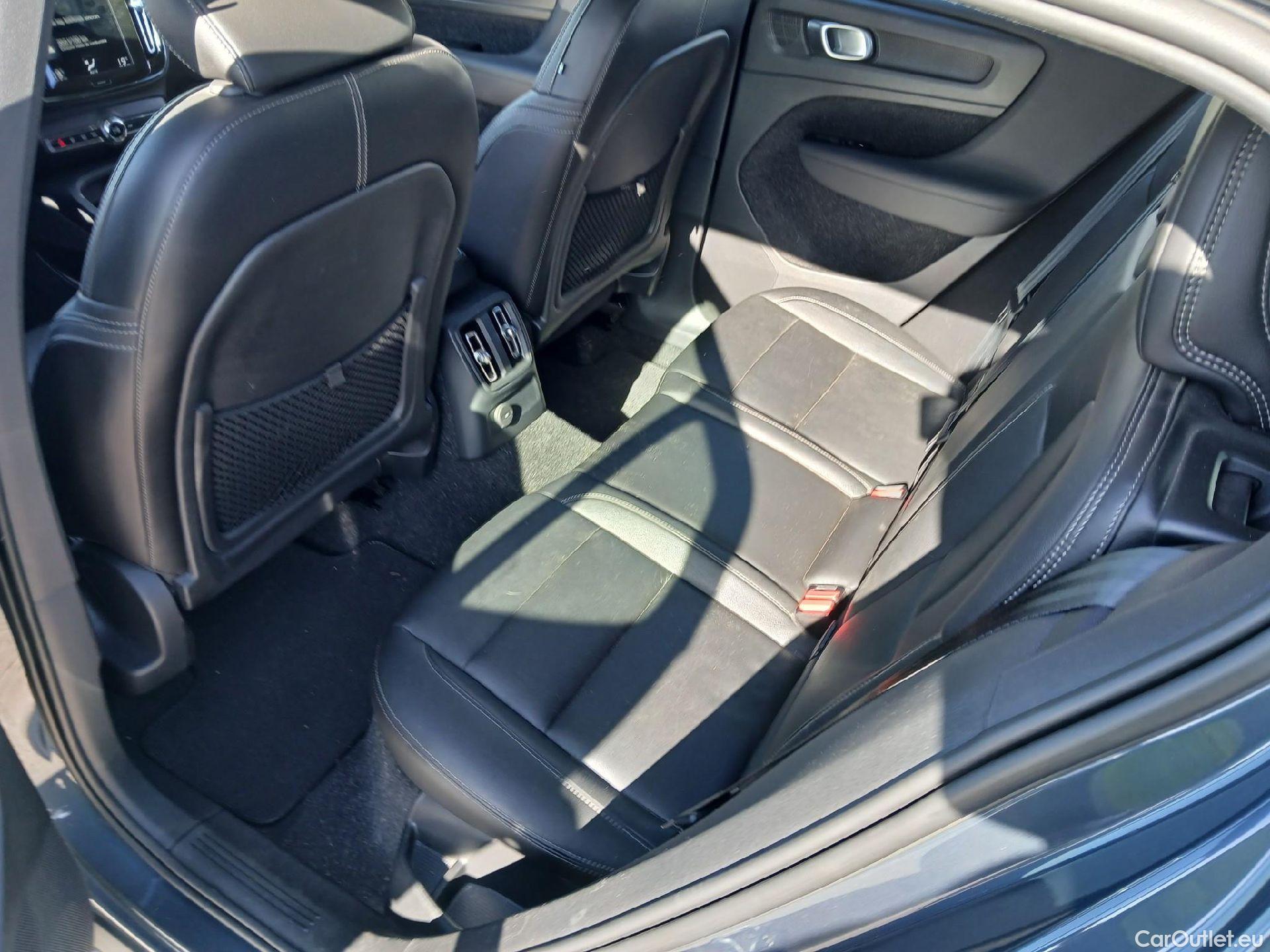  Volvo  XC 40 VOLVO XC40 / 2017 / 5P / todoterreno 1.5 T5 Twin Inscription Auto #33