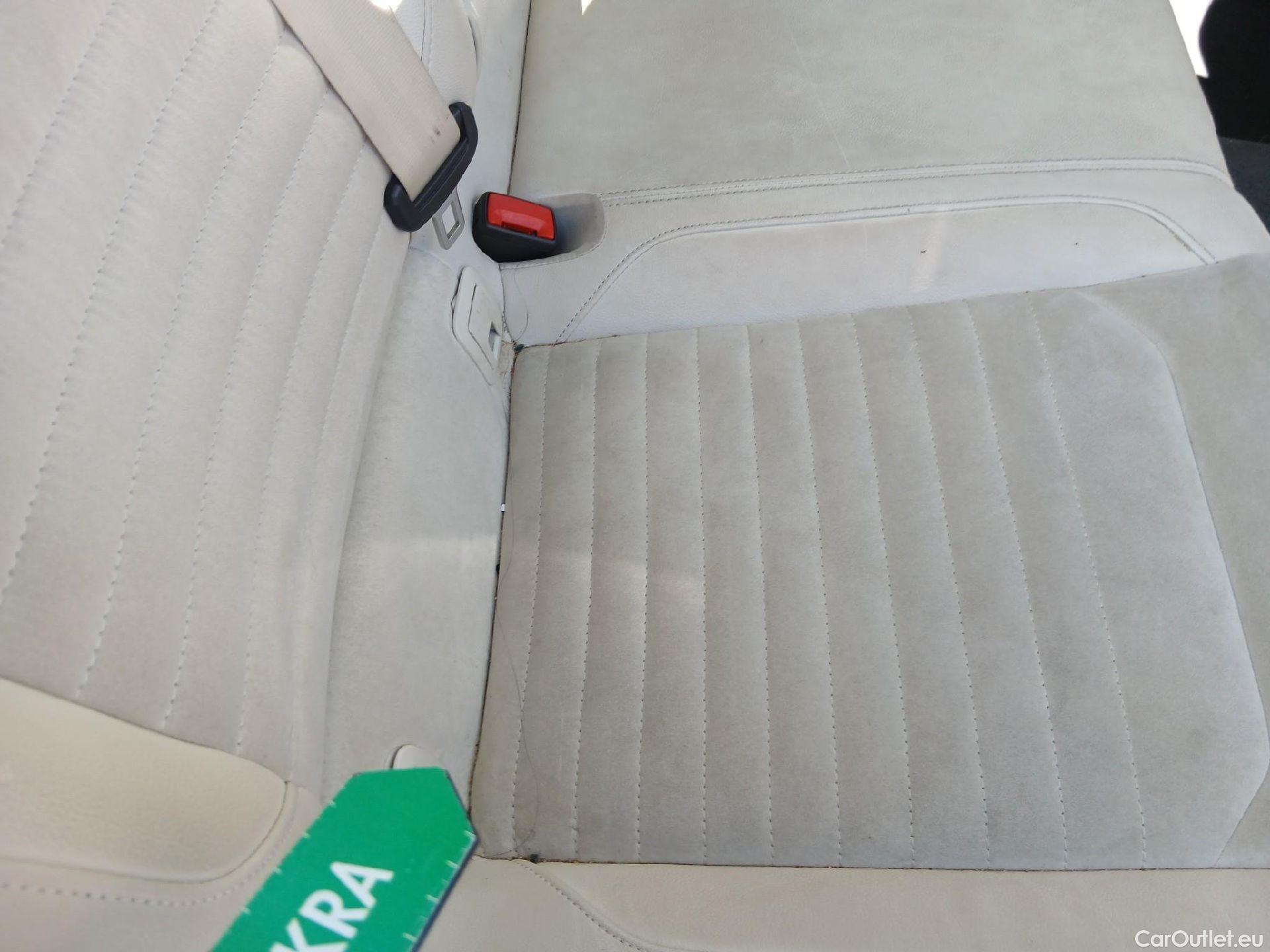  Volkswagen  Passat VOLKSWAGEN  / 2014 / 4P / sedán Sport 2.0 TDI 140kW (190CV) DSG #15