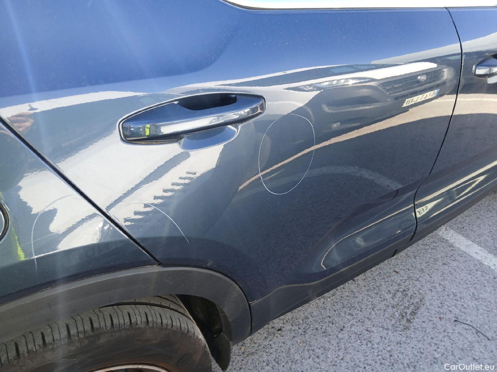  Volvo  XC 40 VOLVO XC40 / 2017 / 5P / todoterreno 1.5 T5 Twin Inscription Auto #35