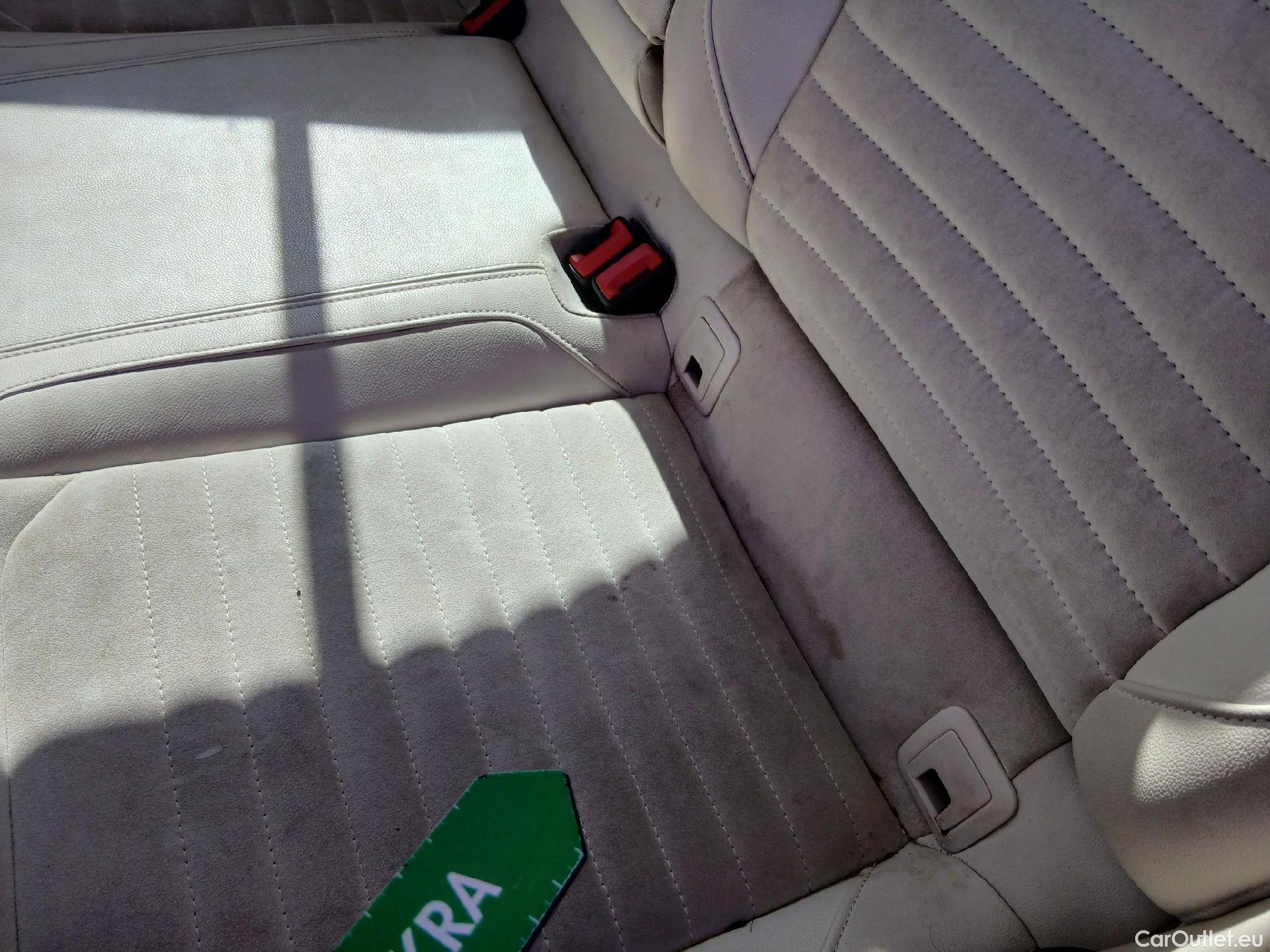  Volkswagen  Passat VOLKSWAGEN  / 2014 / 4P / sedán Sport 2.0 TDI 140kW (190CV) DSG #18