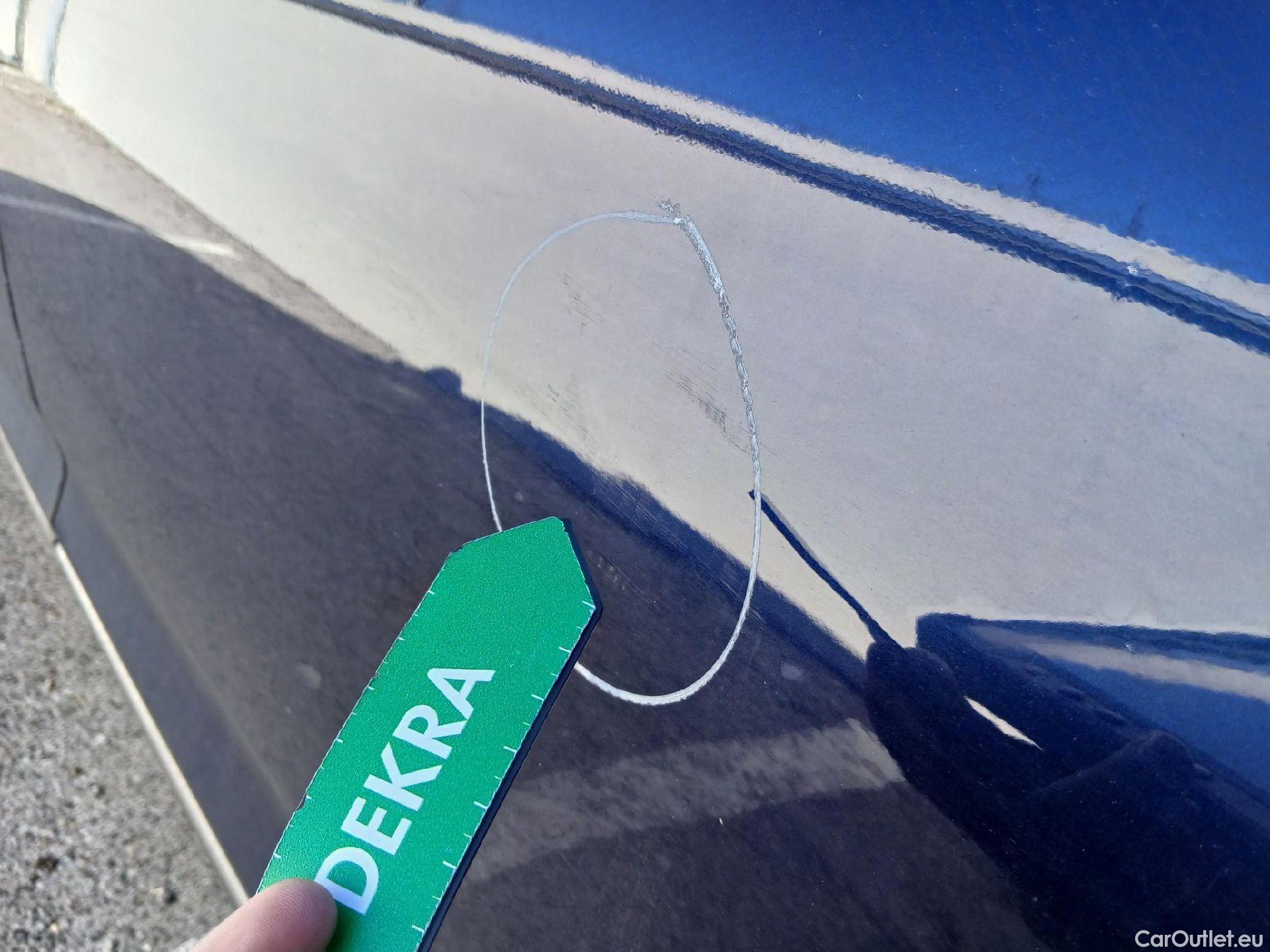  Volkswagen  Passat VOLKSWAGEN  / 2014 / 4P / sedán Sport 2.0 TDI 140kW (190CV) DSG #13