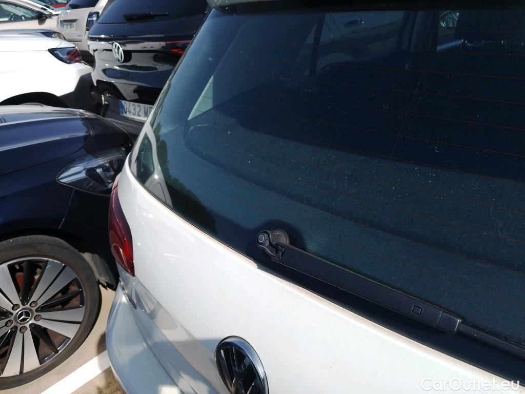  Volkswagen  Golf  VOLKSWAGEN / 2016 / 5P / berlina con portón Ready2Go 1.6 TDI 85kW (115CV) #27