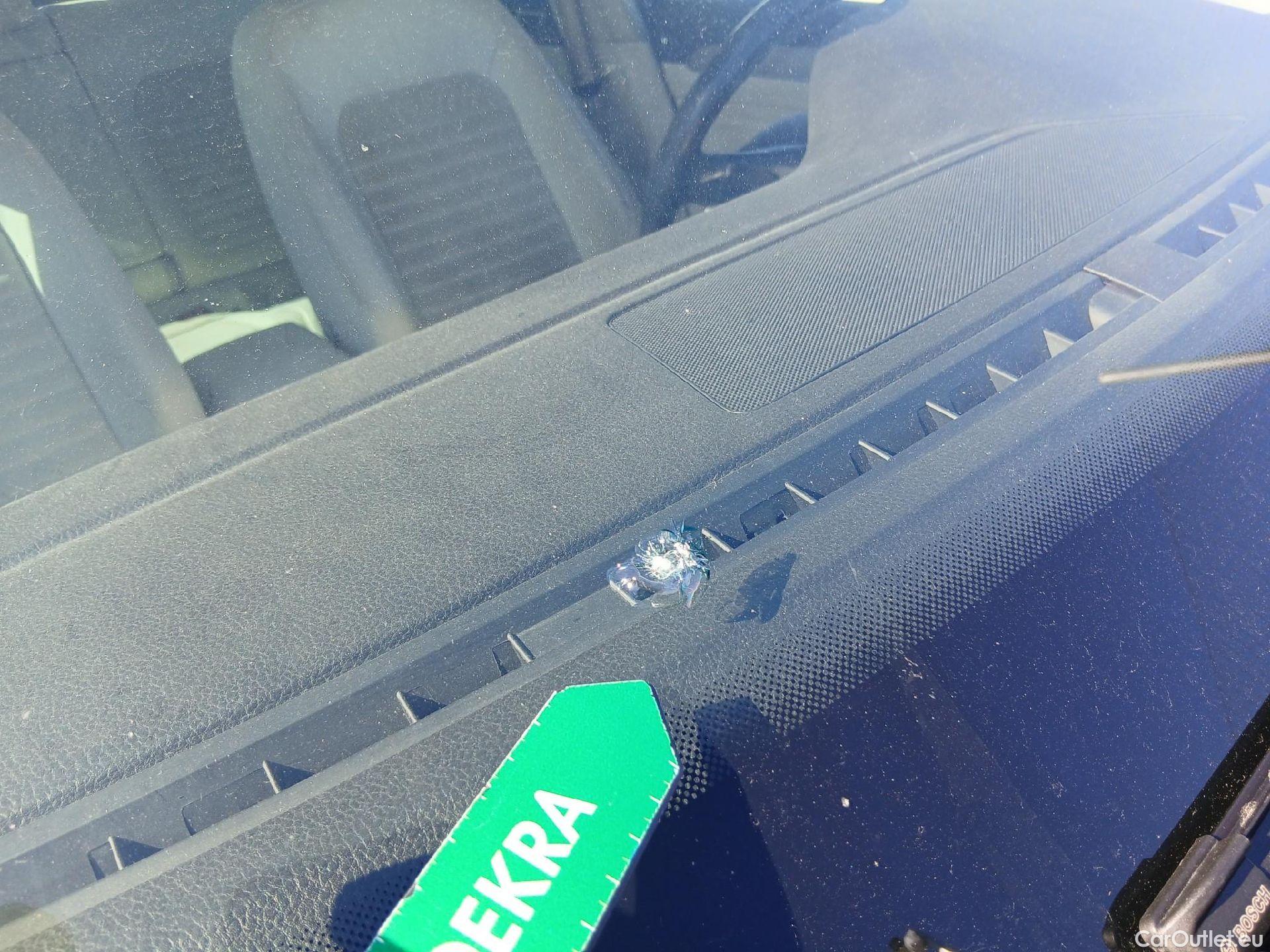  Volkswagen  Passat VOLKSWAGEN  / 2014 / 4P / sedán Sport 2.0 TDI 140kW (190CV) DSG #2