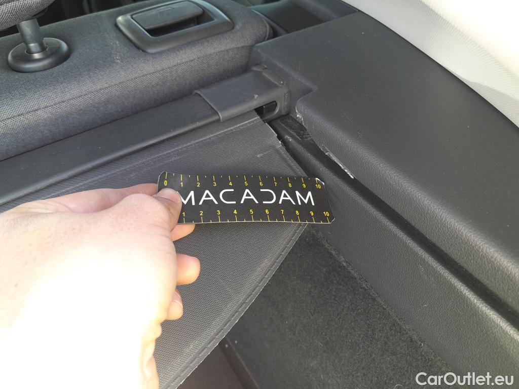  Hyundai   Ioniq HYUNDAI / 2019 / 5P / berlina con portón 1.6 GDI HEV Klass DT #35