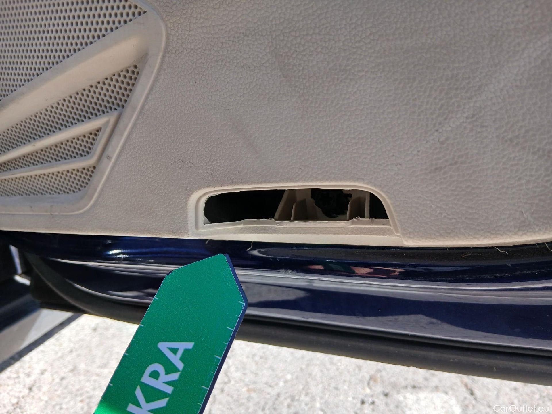  Volkswagen  Passat VOLKSWAGEN  / 2014 / 4P / sedán Sport 2.0 TDI 140kW (190CV) DSG #44